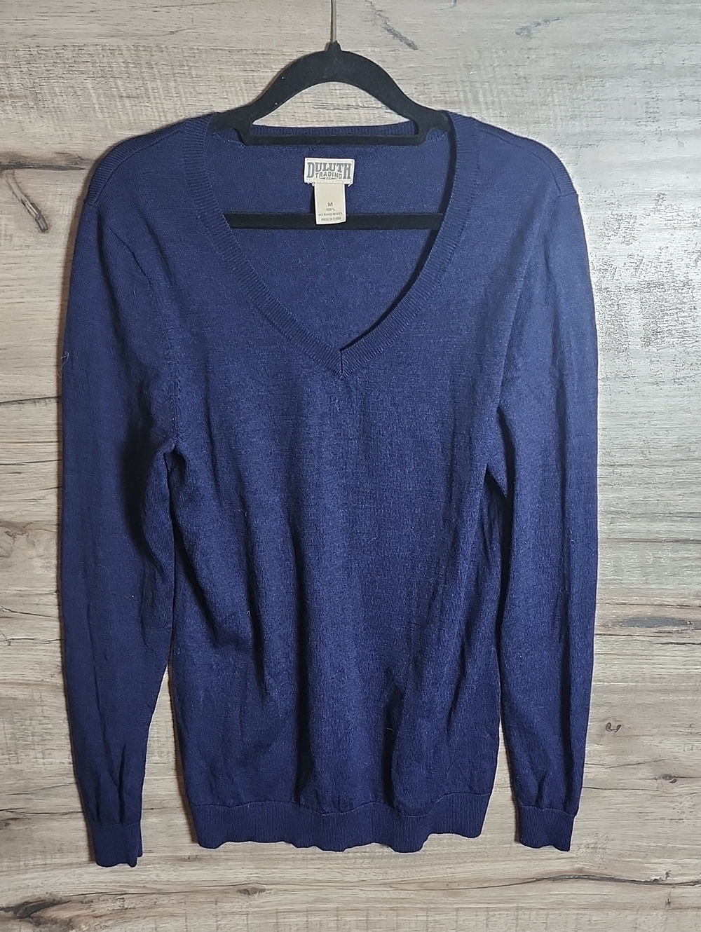 Duluth V-Neck Merino Wool Sweater In Navy Blue